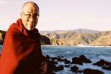 Dalai Lama saluda a papa Francisco