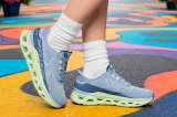 Skechers Glide-Step: el nuevo paso del estilo en movimiento
