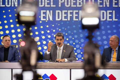 Maduro y el presidente de Guyana se reunirán el 14 de diciembre para abordar el pleito
