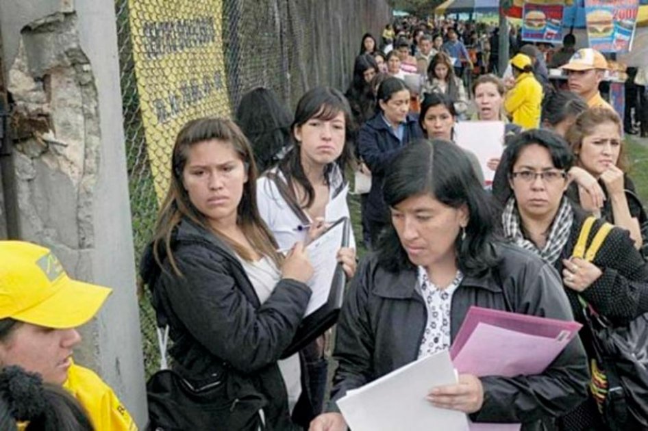 En busca de empleo.