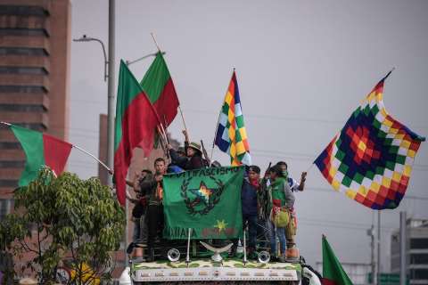En imágenes: la Guardia Indígena del Cauca lideró las marchas en Bogotá