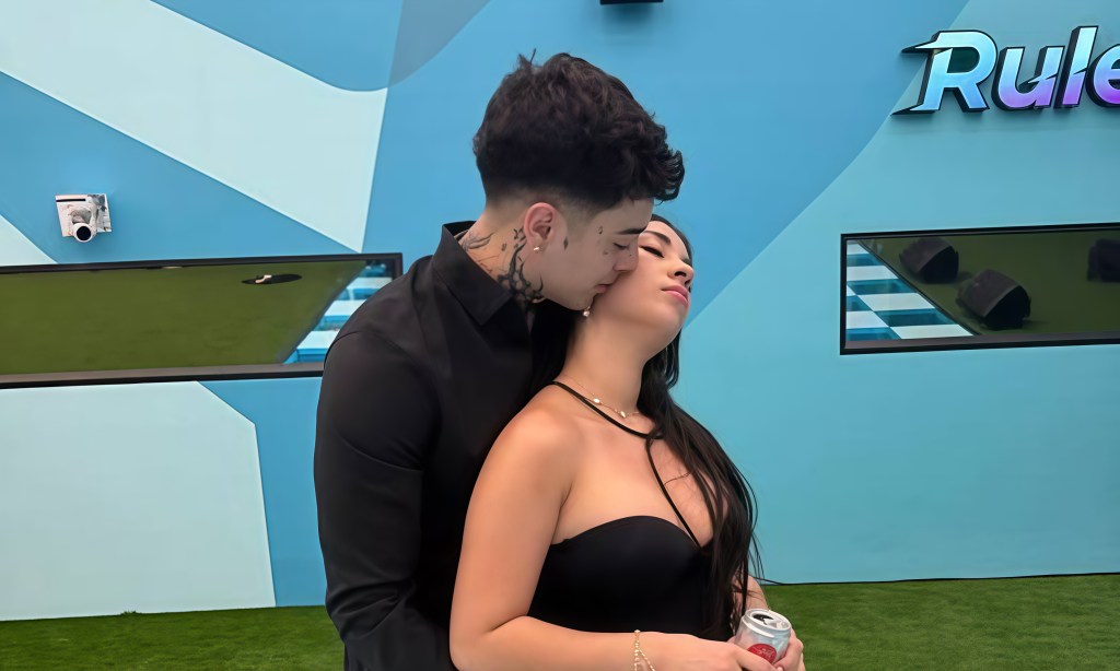Naim Darrechi y Katy Cardona en 'La Mansión VIP'.