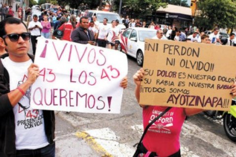 Padres de 43 desaparecidos en México dicen que avance de Fiscalía es "mínimo"