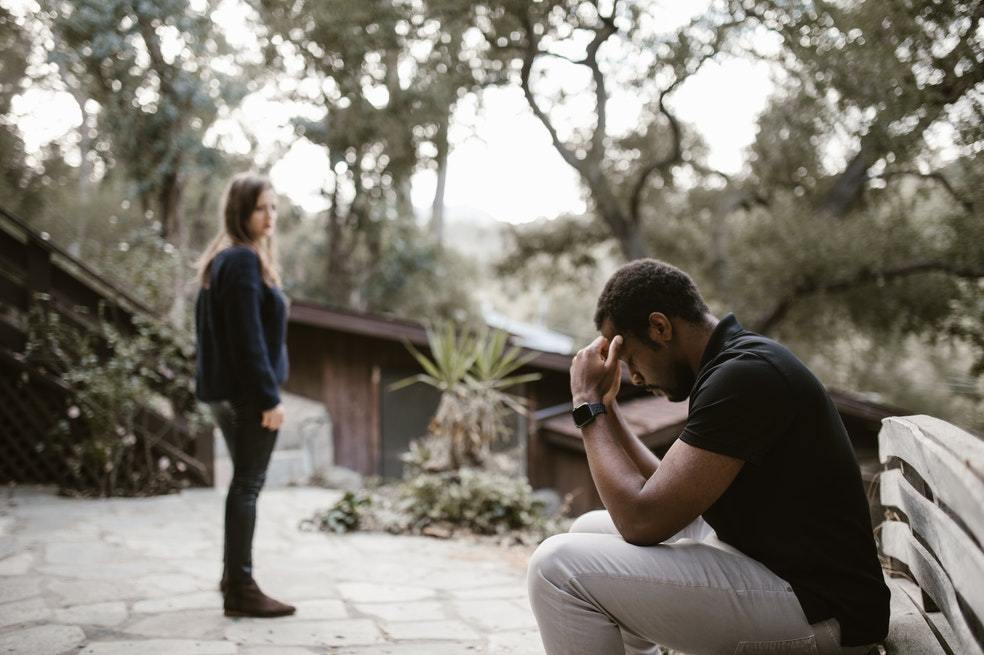 Capricornio:
A diferencia de los otros cuatro signos, los Capricornio son rompecorazones por falta de tiempo. Las personas nacidas bajo este signo les darán prioridad a otros aspectos de sus vidas y el amor pasará a un segundo plano.
Al momento de definir o concretar una relación, los Capricornio pueden hacer esperar mucho a sus conquistas. Es por eso que se pueden convertir en los villanos de la historia y terminar siendo conocidos como rompecorazones.