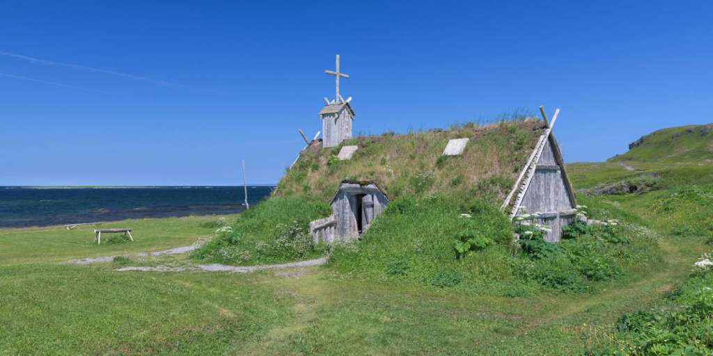 Reconstrucción de un edificio de la época vikinga