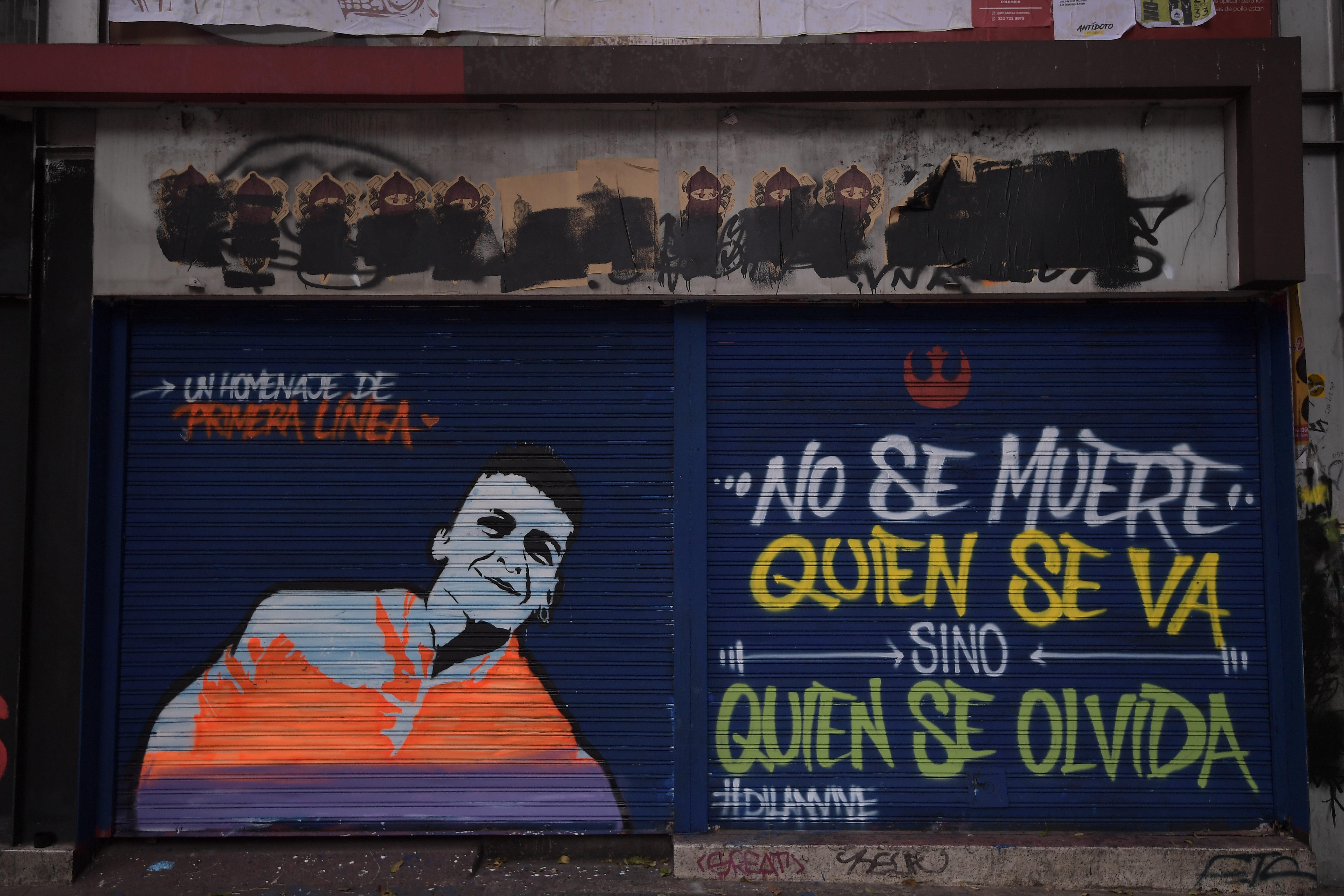 Grafitis en homenaje al estudiante Dilan Cruz, quién fue asesinado tras recibir un disparo de un agente del Esmad durante las protestas del paro nacional en noviembre del año pasado.