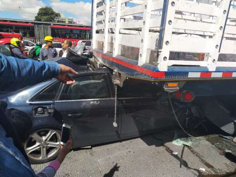 Aparatoso accidente de tránsito en la Autopista Norte con calle 96