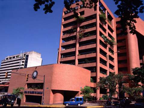 Empresa venezolana coloca primera emisión de deuda en dólares desde 2003