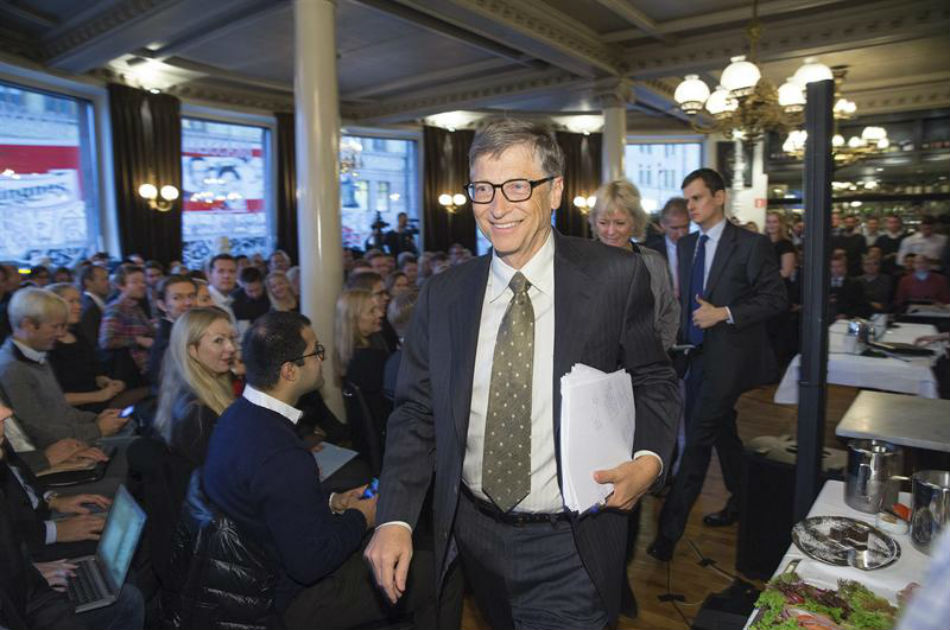 El fundador de Microsoft, Bill Gates, a su llegada a la conferencia "Inversiones comerciales como herramientas para el desarrollo" organizada por el "think tank" Civita,en Oslo (Noruega) el pasado 15 de noviembre de 2013