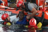 Encuentran a una náufraga aferrada a dos muertos en el Mediterráneo