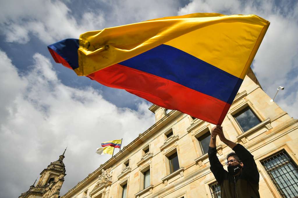 Enfrentamientos entre el SMAD y la ciudadanía en el centro de Bogotá durante las marchas del trece de septiembre 13S