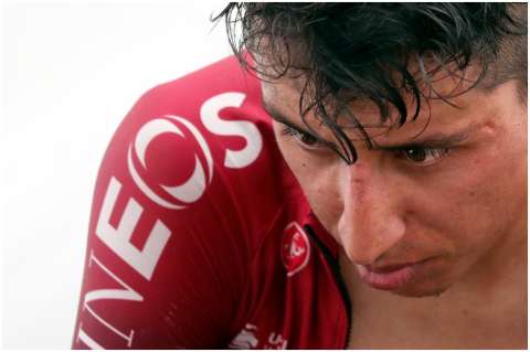 Colombia en vilo por la salud de Egan Bernal