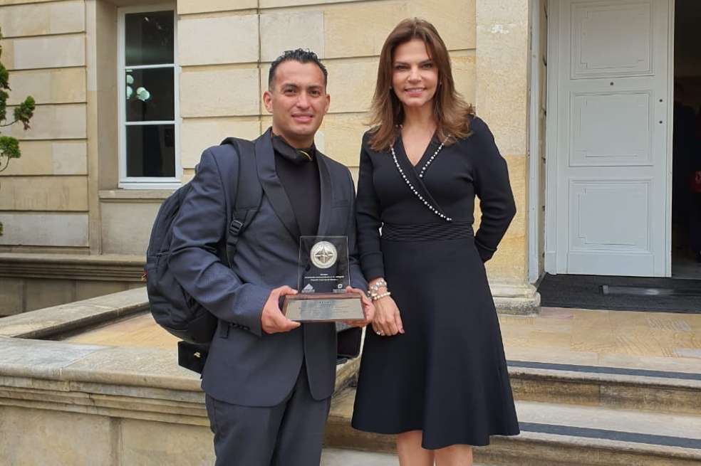 Walter Moreno y Flavia Santoro, presidenta de Procolombia.