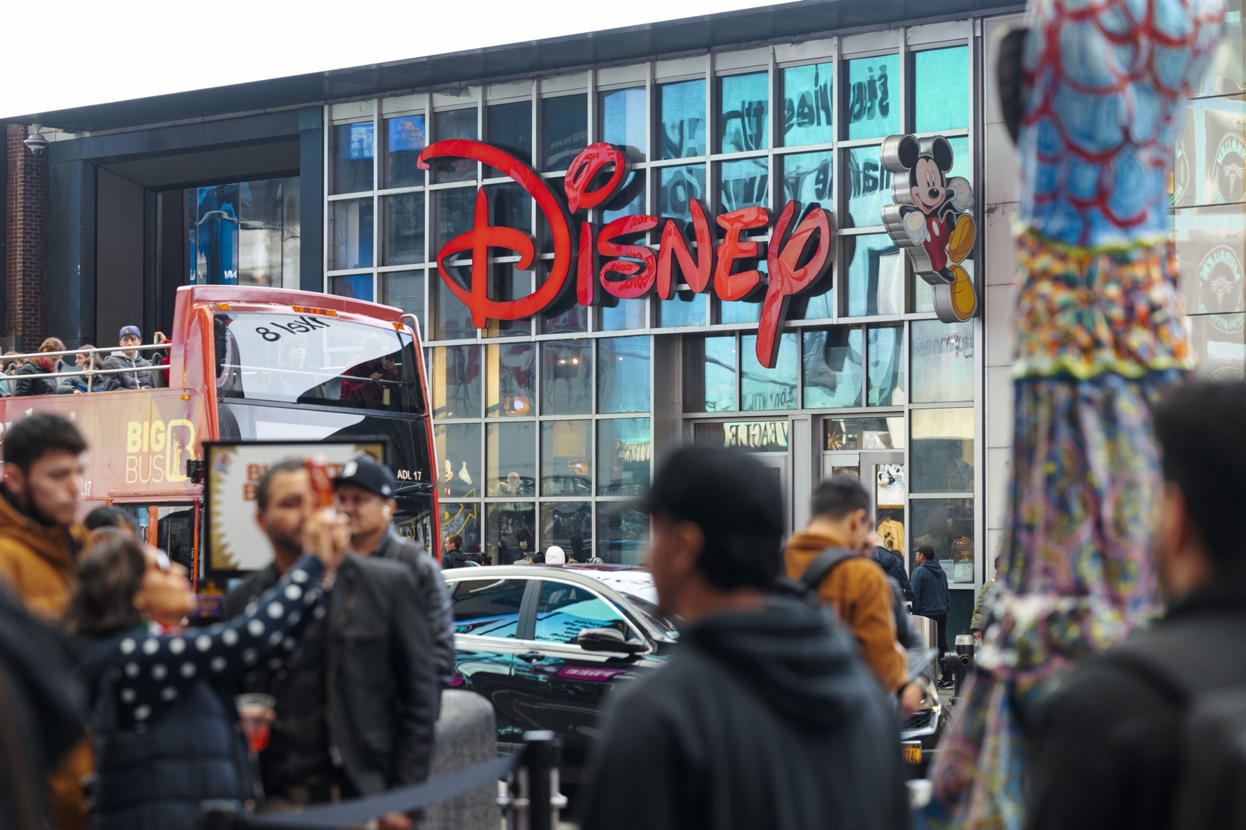 Disney conservará el control del negocio de entretenimiento.