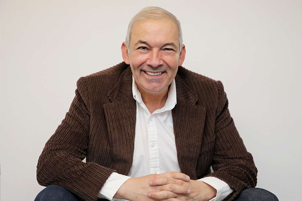 César Escola presenta café-concert con Carlos Calero ¿qué hacen en escena?