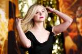 Elle Fanning se inspira en Grace Kelly en nueva campaña de Cartier