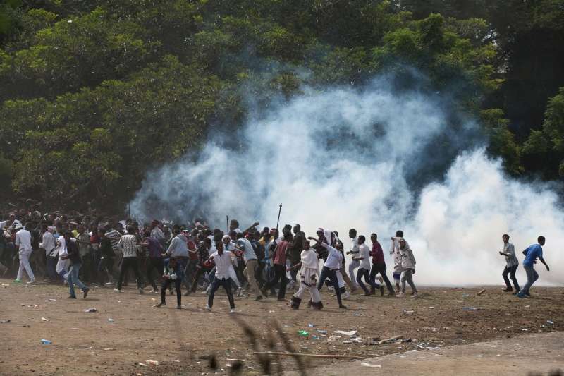 Manifestantes fueron dispersados por la policía y la desbandada provocó al menos 52 muertos. / AFP