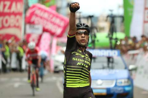 Walter Pedraza se quedó con la cuarta etapa de la Vuelta a Colombia