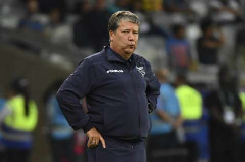 "Bolillo" Gómez fue destituido de la selección de Ecuador