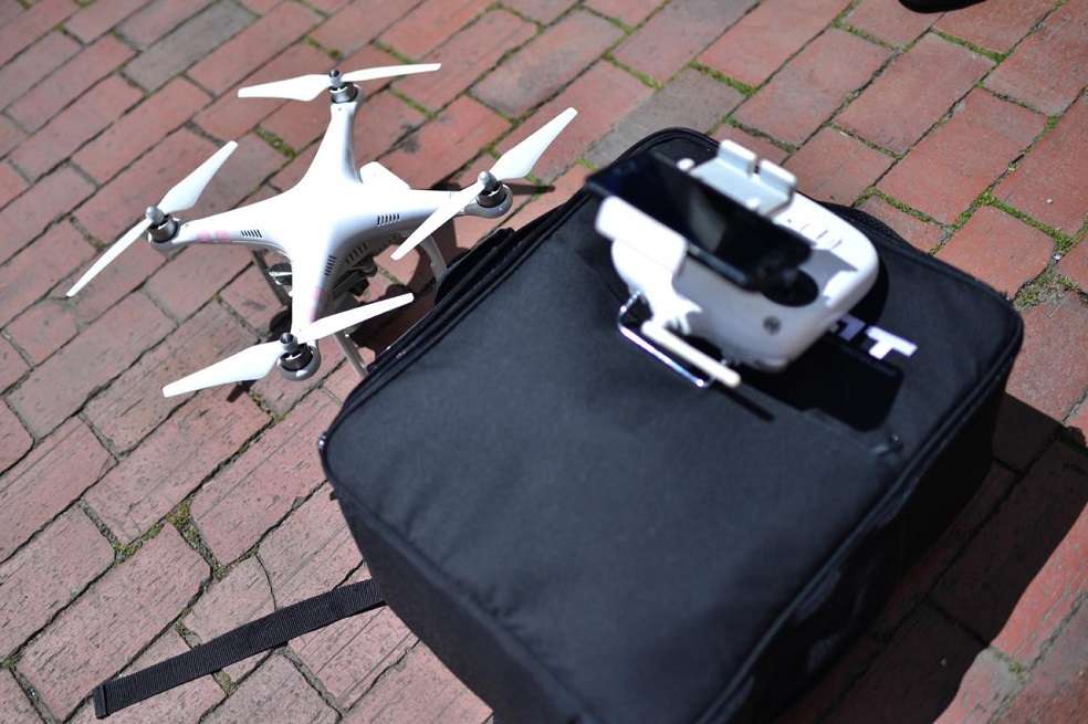 Si los drones atienden los choques, no hay necesidad de que haya policías de tránsito en las zonas de los accidentes.