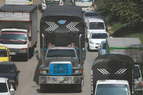 Carga movilizada en el país creció 5 %, según Mintransporte
