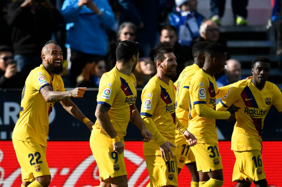 El Barcelona es líder de la liga española con 28 puntos. / AFP