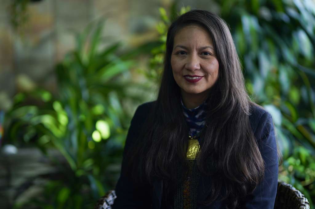 Lena Estrada Añokazi, ministra de Ambiente.