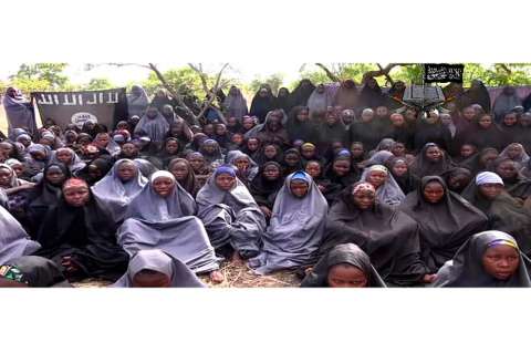 Nigeria anuncia rescate de "200 niñas y 93 mujeres" en manos de Boko Haram