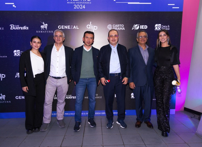 Mariana Betancourt, Fernando Betacourt, Diego Beltran, Alvaro Camaro, Juan Manuel Vicaria y Carolina Betancourt
