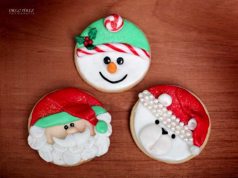 Fondant para decorar preparaciones en Navidad