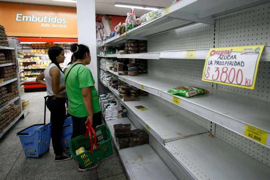 Un estante vacío tras las compras de venezolanos a mediados de julio en Cúcuta. / EFE