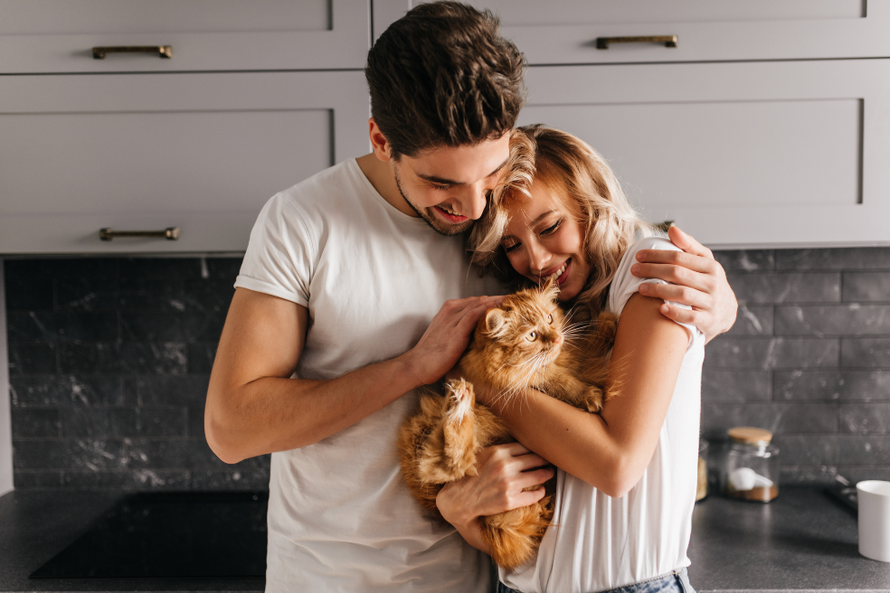 Ciertos alimentos para humanos pueden ser peligrosos para los perros y gatos