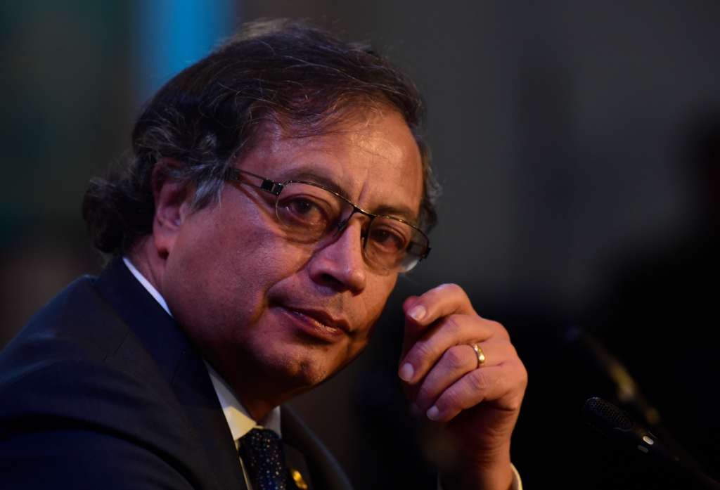 AME8719. BUENOS AIRES (ARGENTINA), 24/01/2023.- El Presidente de Colombia, Gustavo Petro, ofrece una rueda de prensa durante la Cumbre de la CELAC, hoy en Buenos Aires (Argentina). La VII Cumbre de la Celac reunirá este martes en el céntrico hotel Sheraton de Buenos Aires a representantes de los 33 países de América Latina y el Caribe. EFE/ Matías Martín Campaya