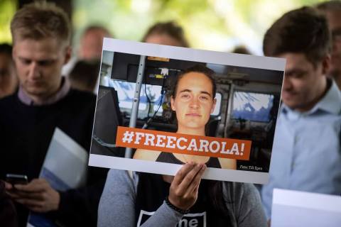 Liberada la capitana del barco "Sea Watch" detenida en Italia por salvar a 40 migrantes