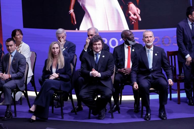 Milei, Kast, Noboa y el rey Felipe VI: así acompañó el mundo la posesión de De la Espriella