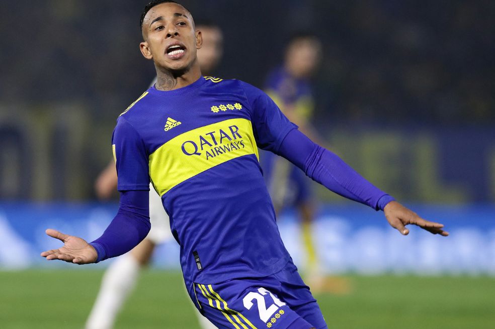 El futbolista colombiano es acusado por abuso sexual, además del caso abierto que tiene por violencia doméstica. / AFP