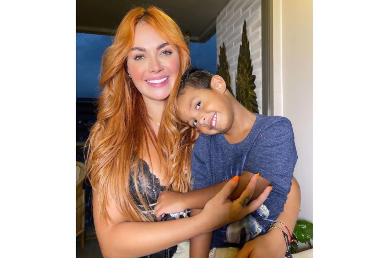Sara Uribe recordó cuando nació su hijo: “estaba parada en las ganas de vivir”