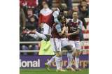 Con Pablo Armero los últimos minutos, West Ham ganó en la Premier