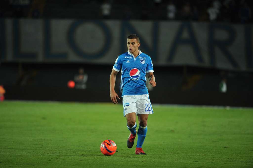 Futbolista colombiano que juega como volante de Millonarios, en el partido ante el Tolima por la Liga Águila I 2017.