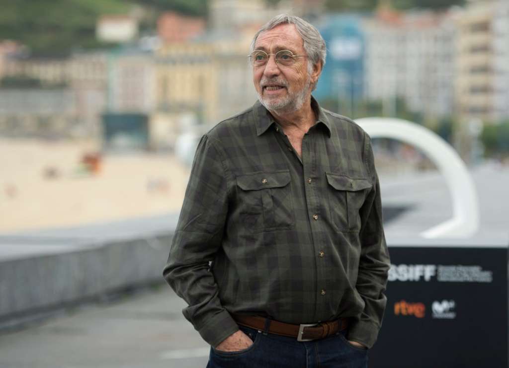 (FILES) Argentinian actor Luis Brandoni poses during a photocall of the film "La odisea de los Giles" (Heroic losers) at the 67th San Sebastian Film Festival, in the northern Spanish Basque city of San Sebastian on September 23, 2019. Argentine Luis Brandoni, a versatile actor in theatre, television and film, passed away on April 19, 2026 at the age of 86, and his body will lie in state with full honours from midday on April 20 at the Buenos Aires Legislature. (Photo by ANDER GILLENEA / AFP)