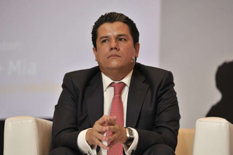 El gerente del Fondo de Adaptación, Germán Arce, resultó involucrado en la pelea entre Santos y Gossaín.