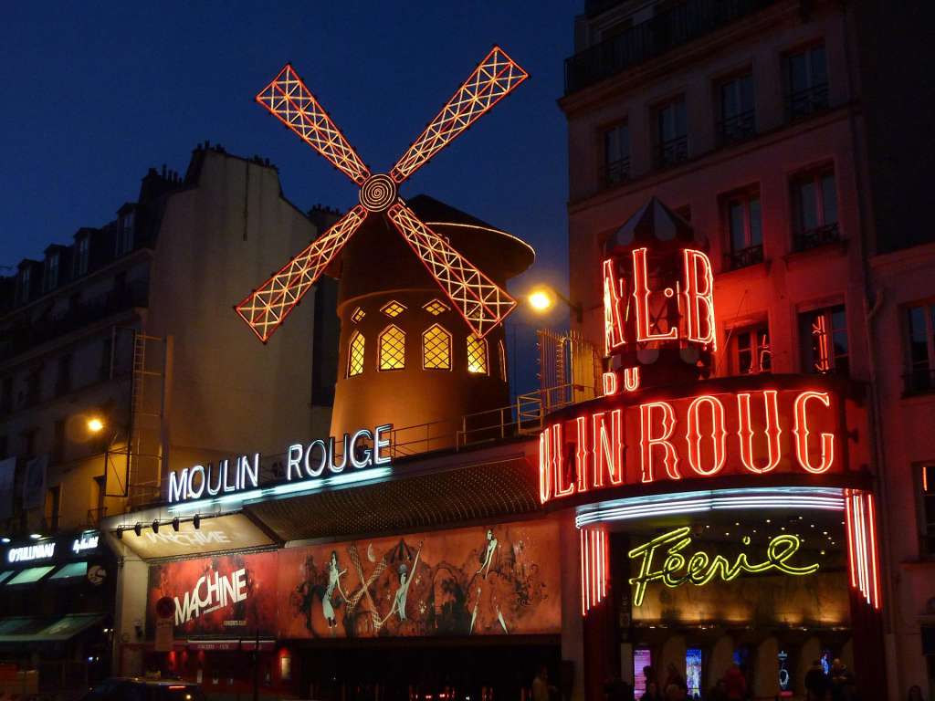 Situado en el corazón de Montmartre, el Moulin Rouge es conocido por ser la cuna del French Cancan.