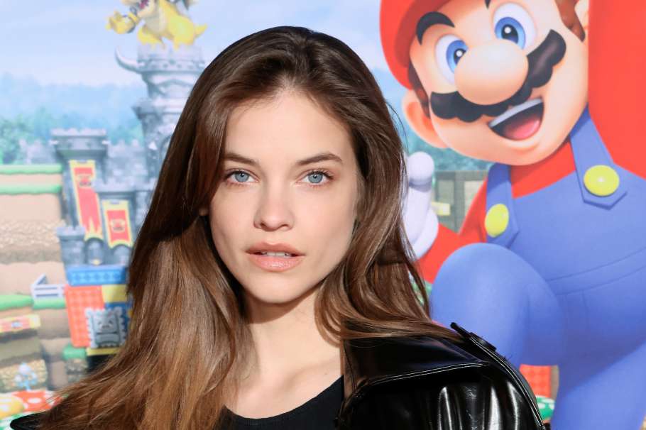 La top model húngara contrajo nupcias con el actor estadounidense, Dylan Sprouse.