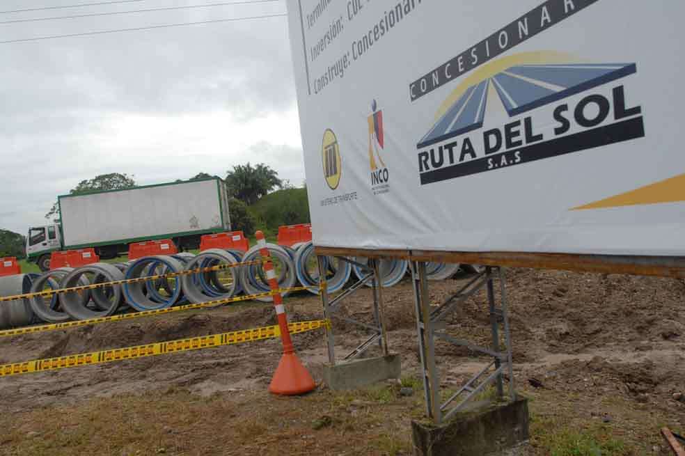 El tramo que va de Guaduas a Puerto Salgar sería entregado en el segundo semestre de 2014. / Archivo - El Espectador