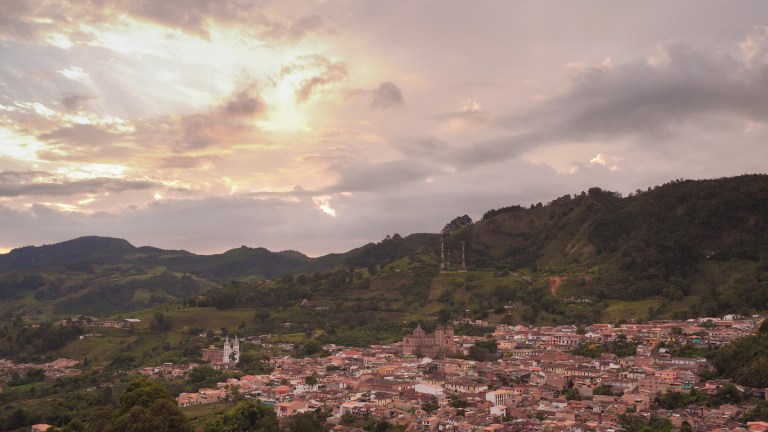 Jericó fue reconocido como municipio en 1850 y es conocida como "La Atenas del Suroeste". En este pueblo nació María Laura de Jesús Montoya Upegui, la Madre Laura, quien fue declarada beata de la Iglesia Católica en 2004 y la primera santa del país.