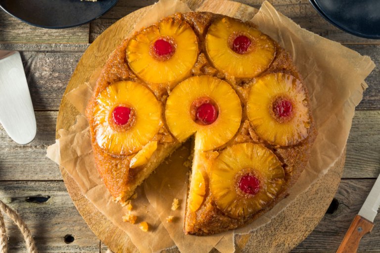 Toma nota de esta receta fácil de torta de piña casera. ¡En pocos pasos!
