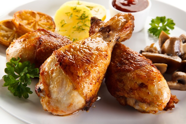 Pollo asado en air fryer: paso a paso para hacer este plato