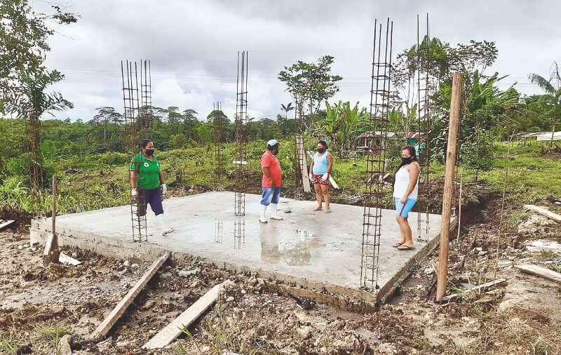 En esta zona de Barbacoas viven 800 personas, divididas en indígenas awá, campesinos y afros.