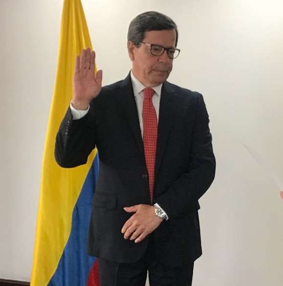 Renunció el Superintendente de Notariado y Registro.