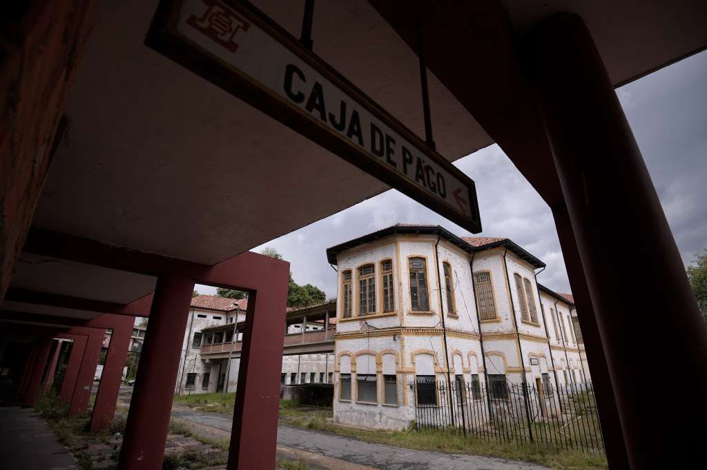Recorrido por las instalaciones de este hospital que se encuentra en ruinas.